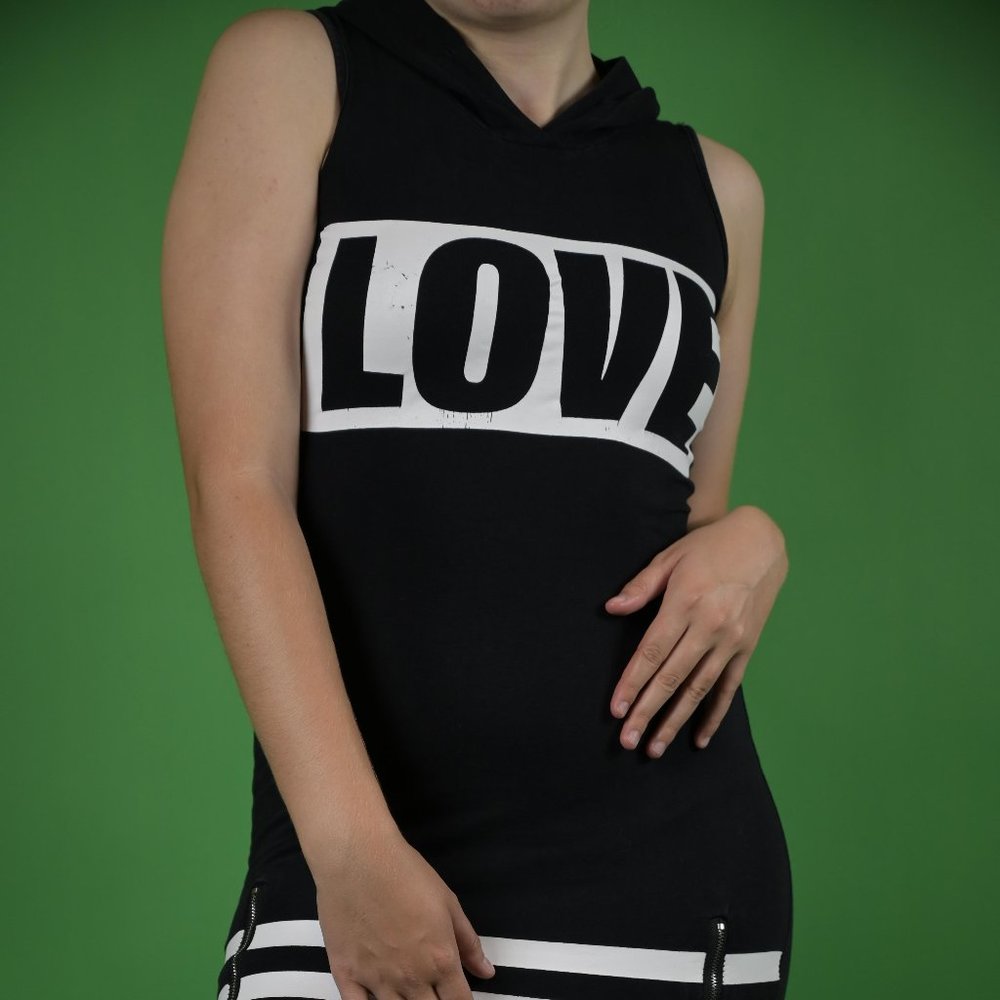 Little Black Dress Sportive Style! LOVE lettering